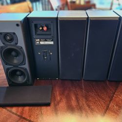 Miller & Kreisel MK7 Home Theater Set