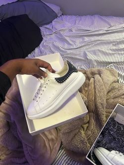 McQueen size 42