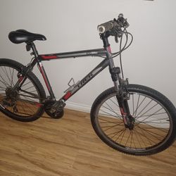 Trek MOUNTAIN BIKE 820 for Sale in Hemet CA OfferUp