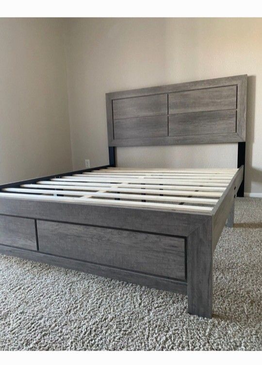QUEEN PLATFORM BED FRAME