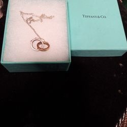 Tiffany & Co. Interlocking Circle Pendant Necklace
