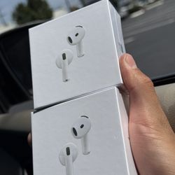 Air Pods 4 