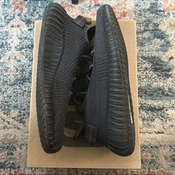 Adidas Yeezy Boost 350 V2 - Black (non-reflective) Size 11 M