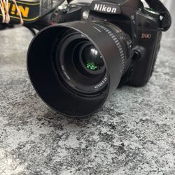 Nikon D90