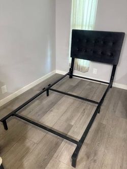 Twin size bedframe and headboard