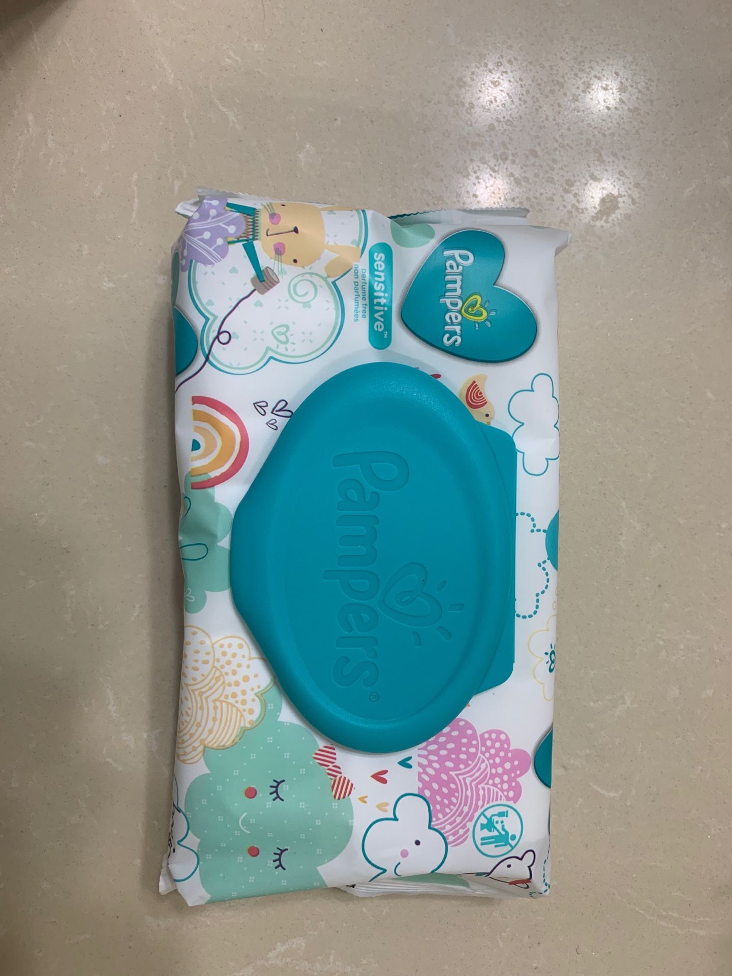 Pampers sensitive wipes