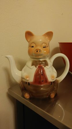 HW Wood "Master Piggy" Tea Pot