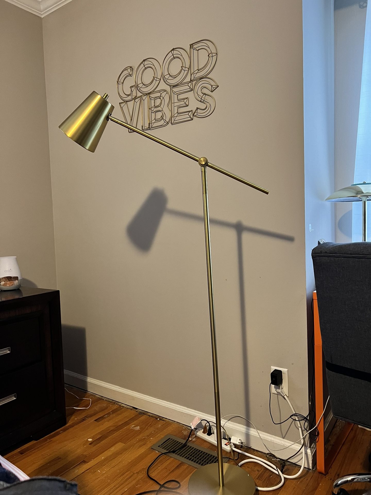 OYLER CANTILEVER FLOOR LAMP