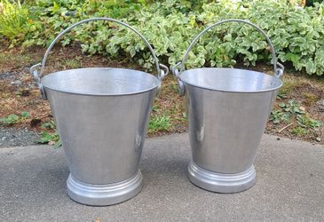 2 Nice Aluminum Buckets With Handles