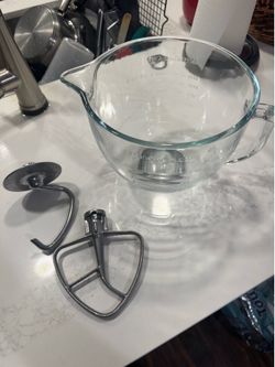 5 qt  glass kitchen aid bowl and mixer attachments