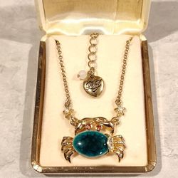 BETSY JOHNSON DESIGNER GOLD PLATED CRAB PENDANT & NECKLACE WITH OPAL INLAY, PEARL & PINK CZ ACCENTS ADJUSTABLE SIZE 16½" TO 19½