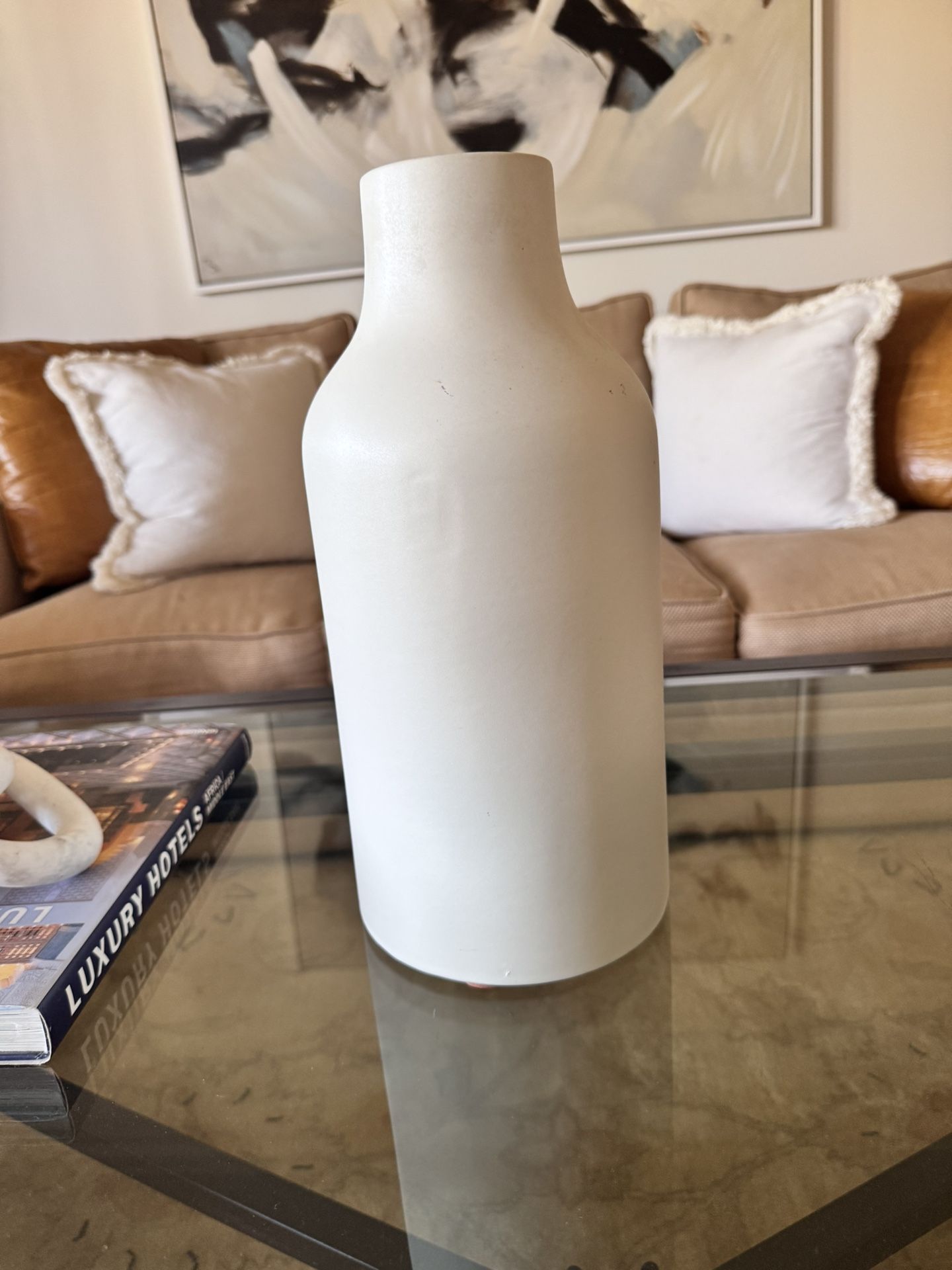 Modern Matte White Ceramic vase