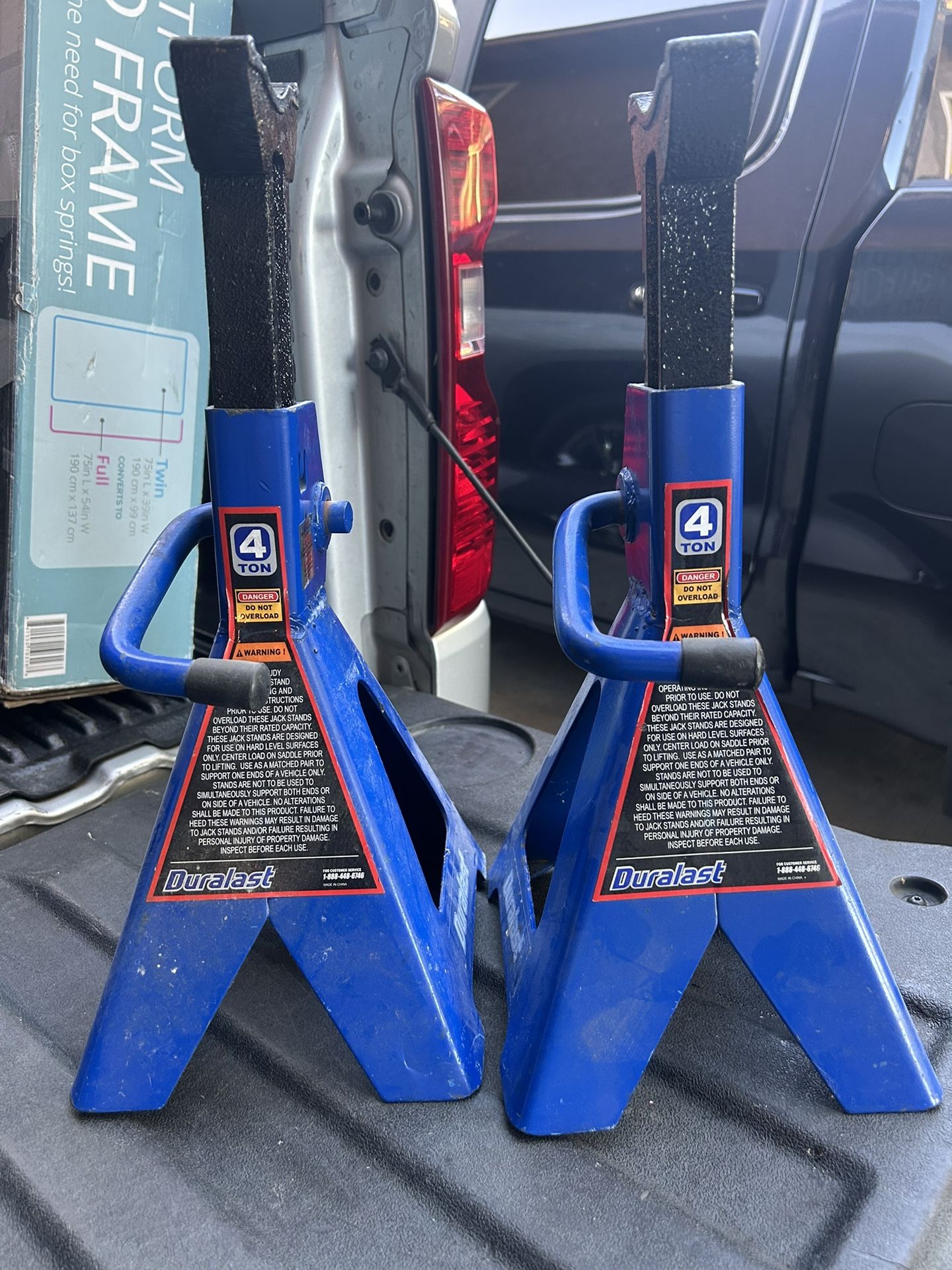 Duralast 4 Ton Jack stand