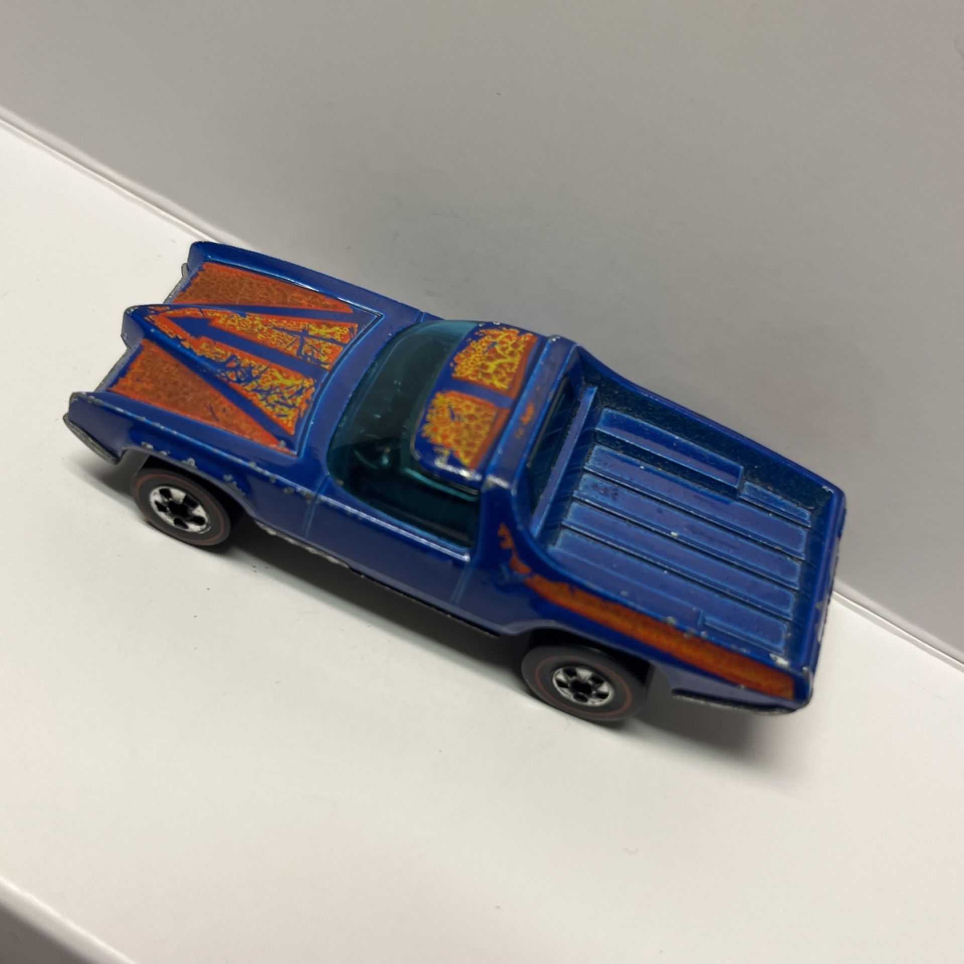 Redline Hotwheels Original Hong Kong Breakaway Bucket 1:64 Scale
