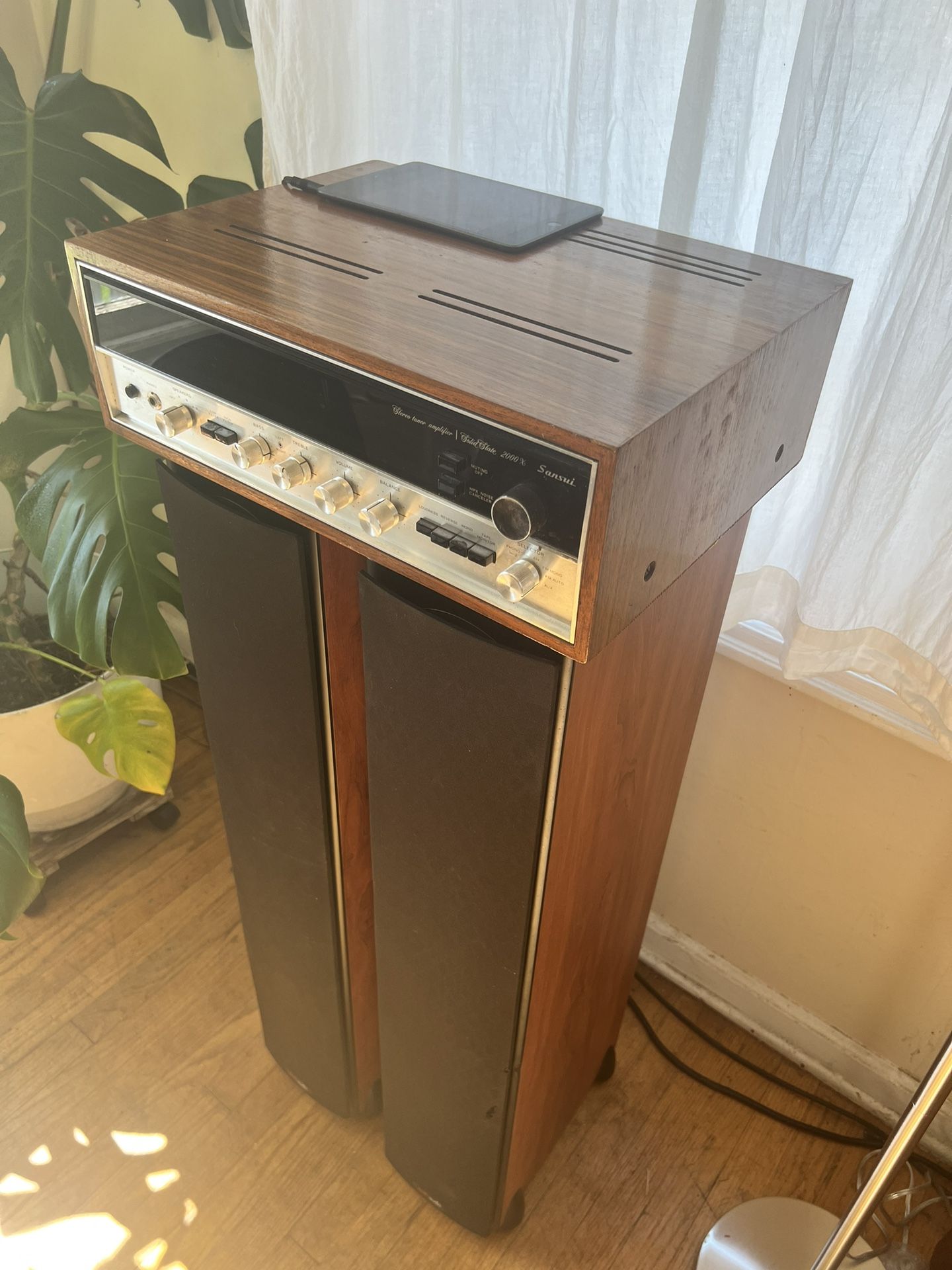 Sansui 2000x receiver, Polk Audio Speakers