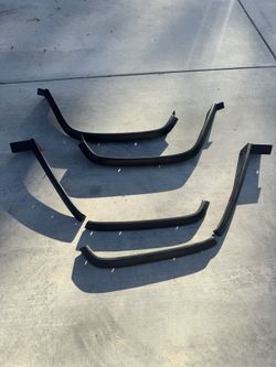 Hummer H2 textured fender flares