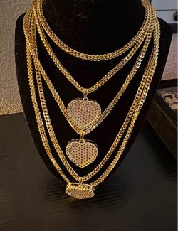 Franco chain with hear pendant