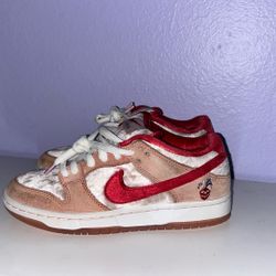 Size 5 Sb Dunks Strange Love 
