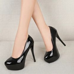 Beautiful Plataform heels vinyl Chic 9.5