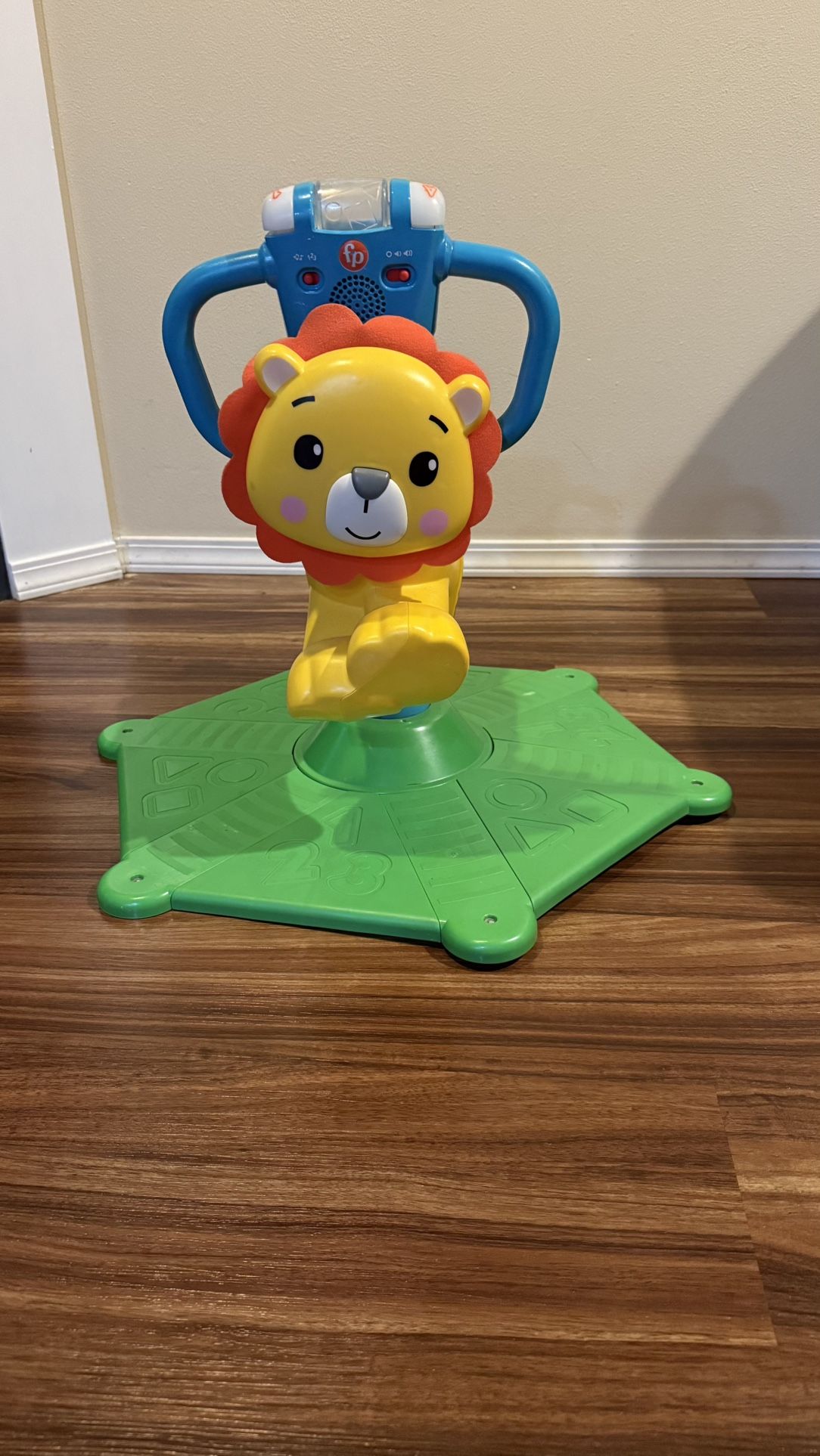Bounce & Spin Lion