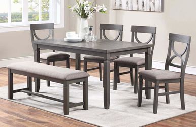 Dining table set BRAND NEW