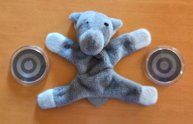 Elephant & Circle Magnets Lot