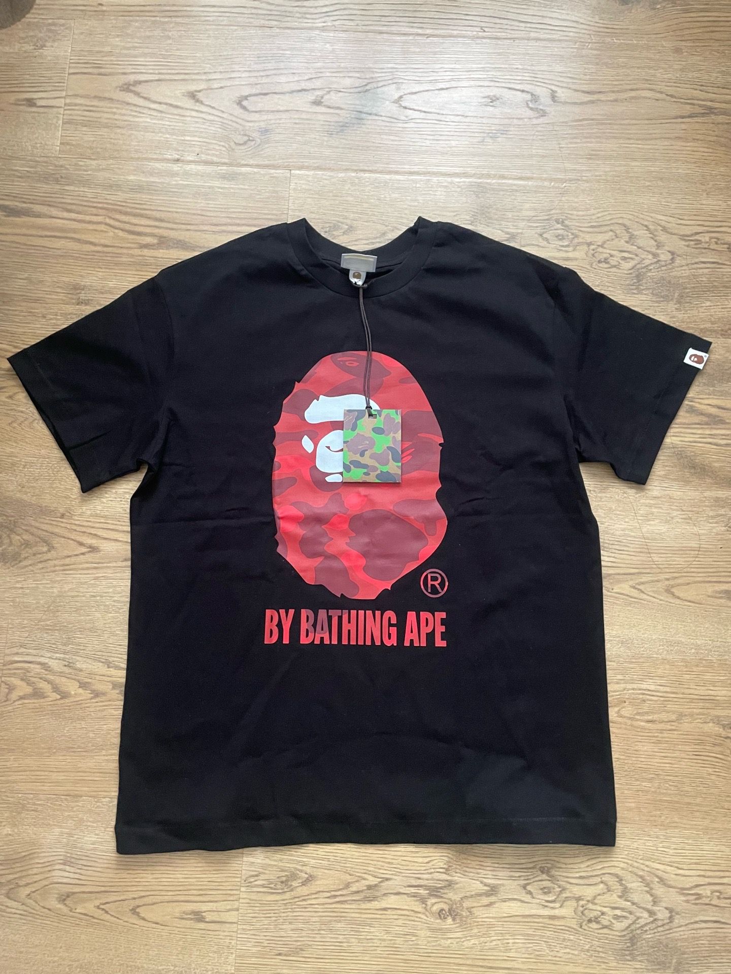 Bape t shirt L