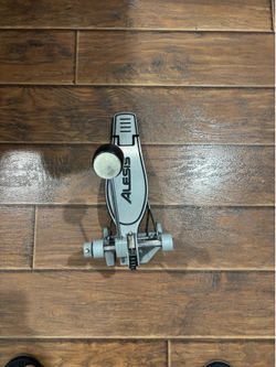 Alesis kick drum pedal