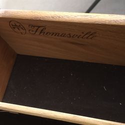 Thomasville. China cabinet.