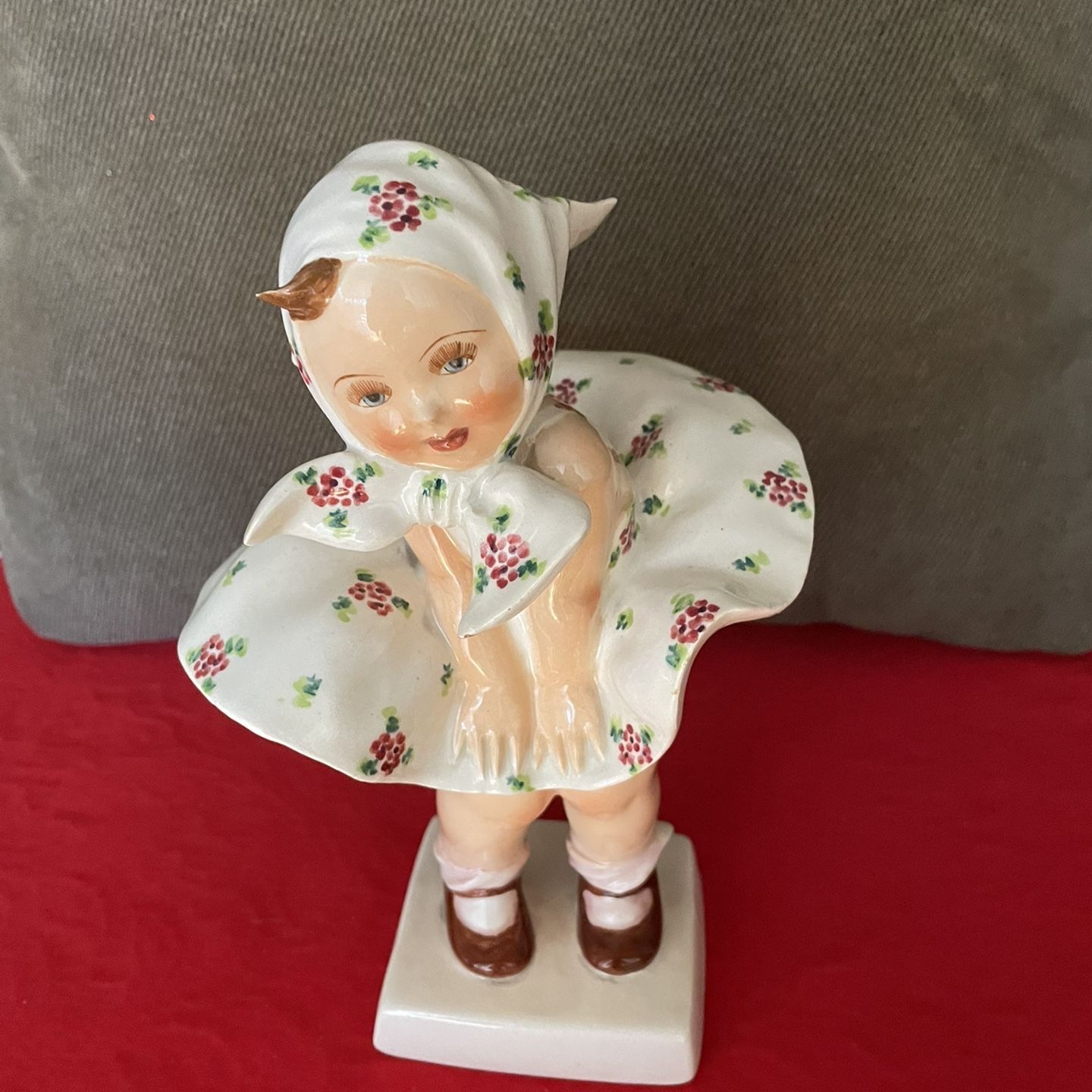 Italian Vintage Capodimonte Carlo Mollica Girl w/ Skirt Blown Up