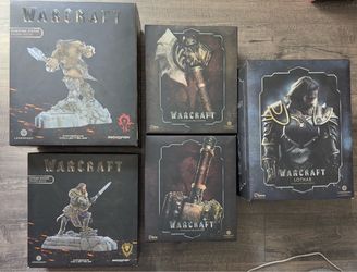 Warcraft Collectibles Lothar Statues, Weapons, Durotan Phone Dock