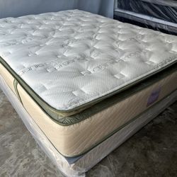 Queen Organic Elite Superior Hybrid Cool Gel Memory Foam Pillow Top 14inch Mattress!!