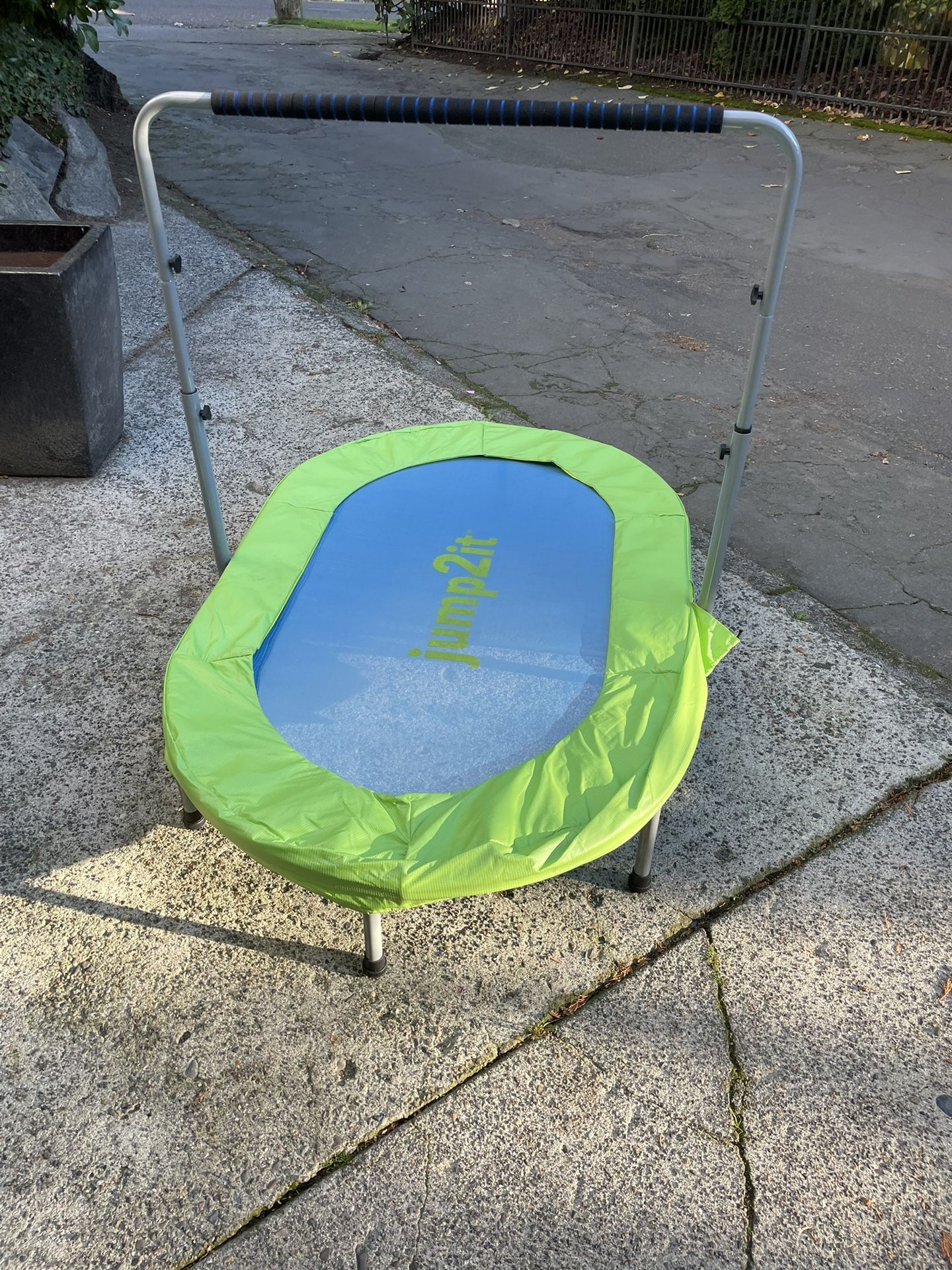 Hearthsong Jump2It Indoor Trampoline for Sale in Seattle, WA OfferUp