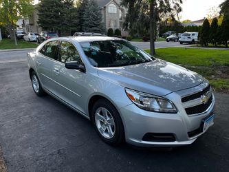 2013 Chevy Malibu car FOR SALE
