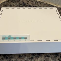 MikroTik hEX E50UG Gigabit Wired Router – Factory Reset, Great Condition
