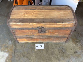 Vintage Treasure Chest Storage Trunk