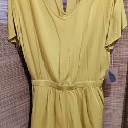 New FOREVER 21 ROMPER JUMPSUIT