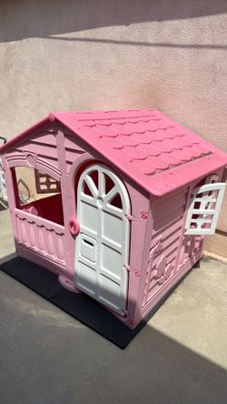 Pink princess Playhouse