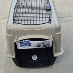 NEW Petmate Vari Kennel 50-70lbs