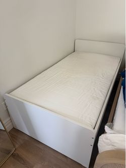 TWIN XL - Bed frame & Mattress