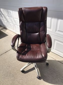 Broyhill office chair for Sale in Tacoma WA OfferUp