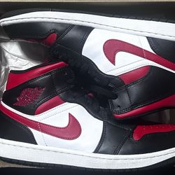 Jordan 1 Mid Cardinal Red Size 10.5