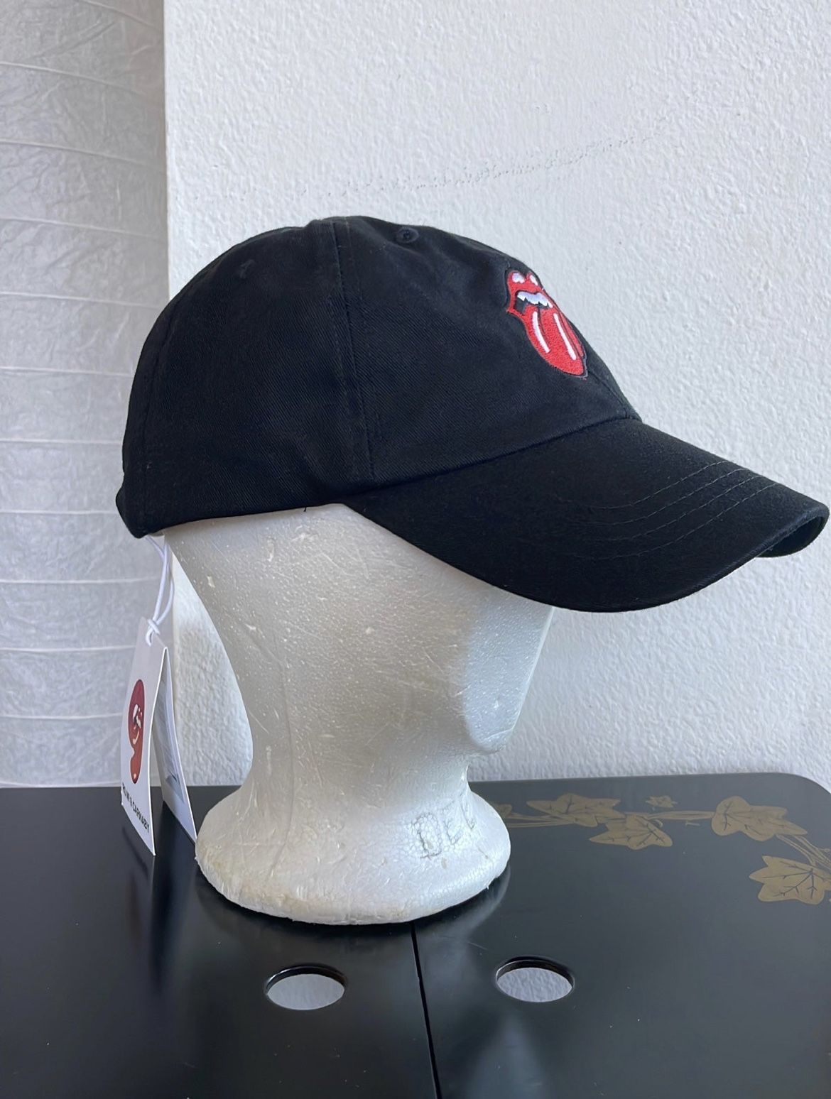 NWT* Authentic Rolling Stones Classic Logo Black Baseball Cap With Bag