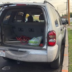 2005 Jeep Liberty Tags Are Ok 3,000 or best Offer 