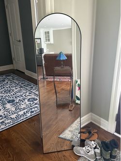Standing or hanging mirror