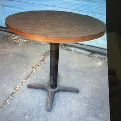 32" Round Oak Laminate Table Top + Bade Vintage
