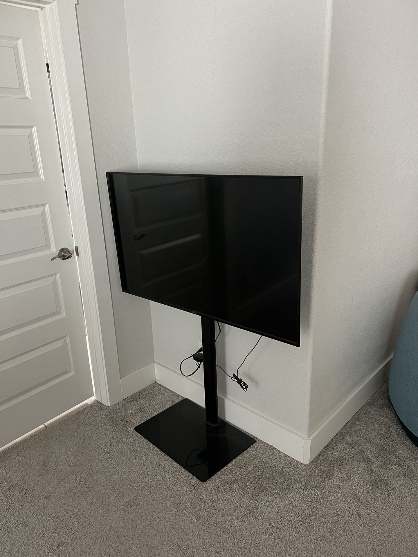 Vizio 50 Inch TV + Stand