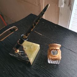 Desk Pen With Ink Dipper