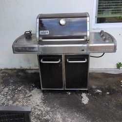 Weber Genesis**Needs Work**