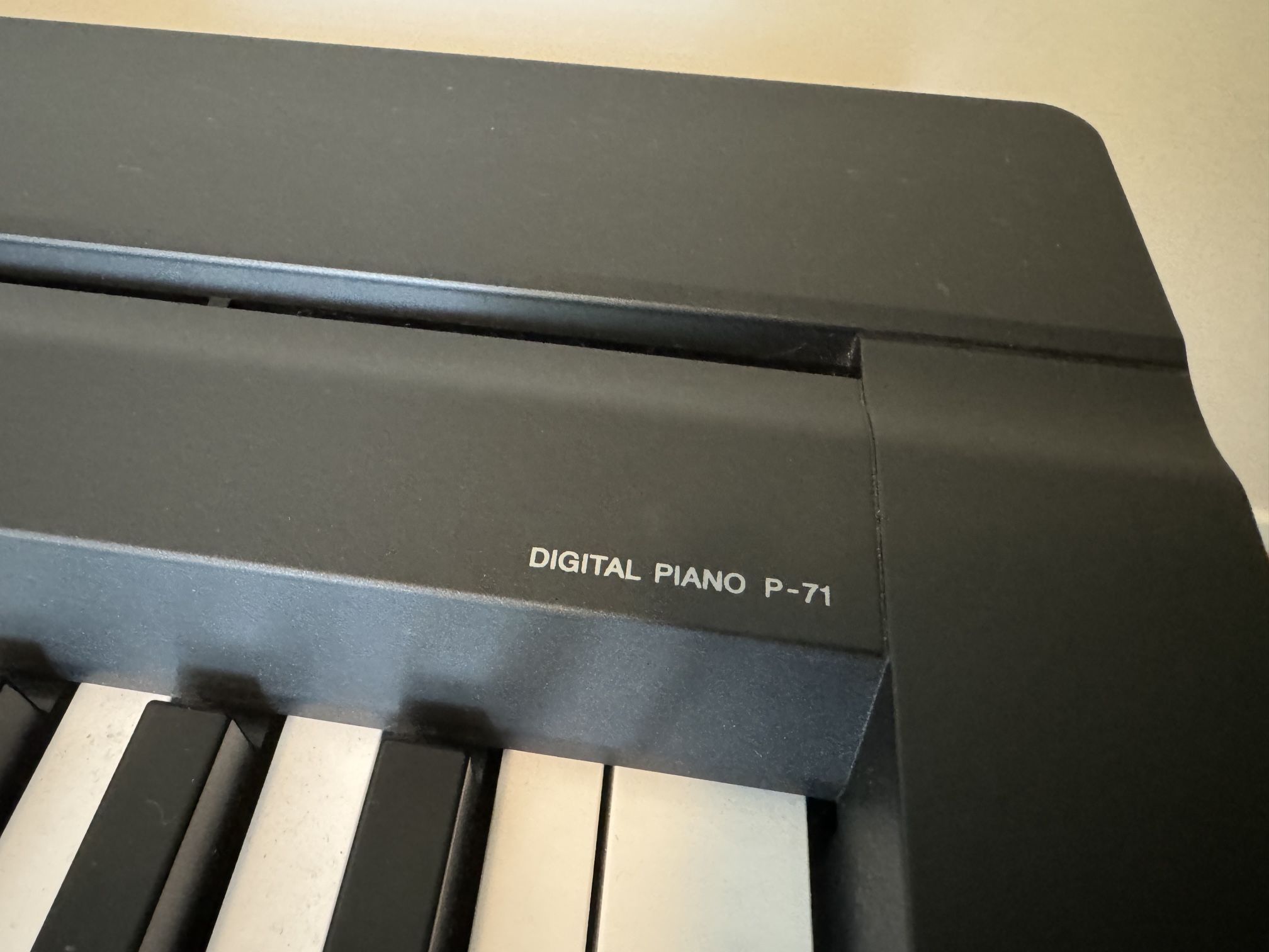 Yamaha P71 88 Key Weighted Action Digital Piano Keyboard (Like New) for